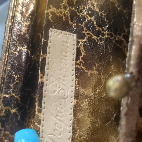 Vintage DEEPA GURNANI* silk tie dye and brass snap close clutch w/dust bag - Picture 8 of 12